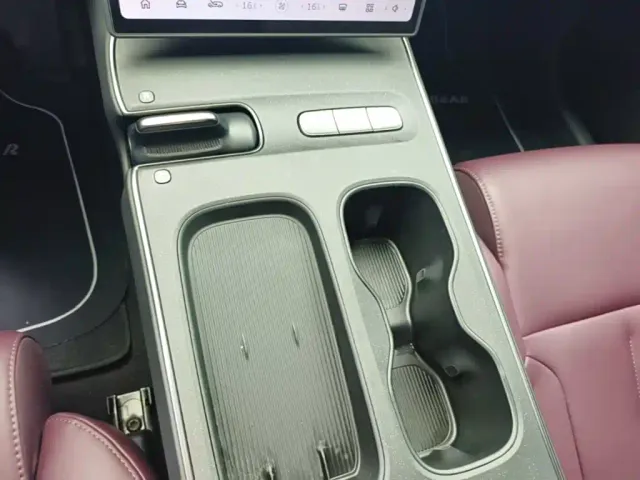 Nio ET5 Touring — Фото автомобиля 13