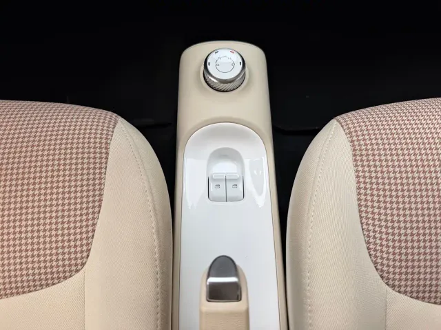 Wuling Hongguang Mini EV — Фото автомобиля 12