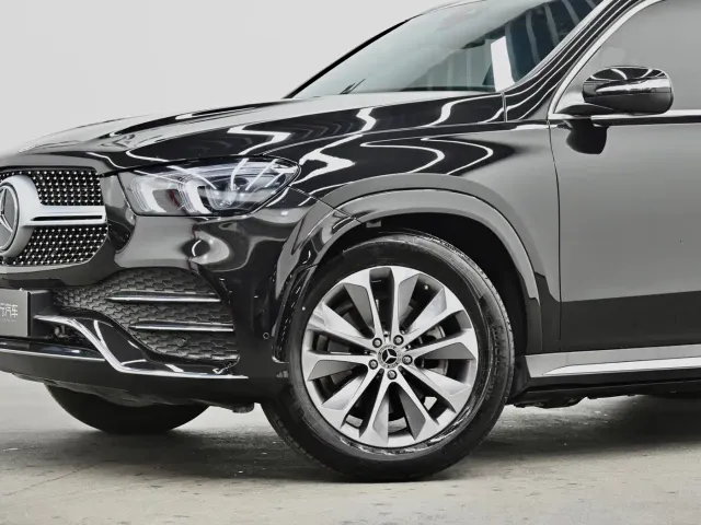 Mercedes-Benz GLE-Class — Фото автомобиля 26