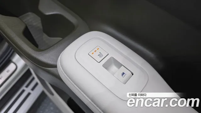 Hyundai Santa Fe MX5 — Фото автомобиля 22