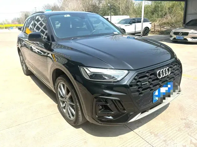 Audi Q5L — Фото автомобиля 3