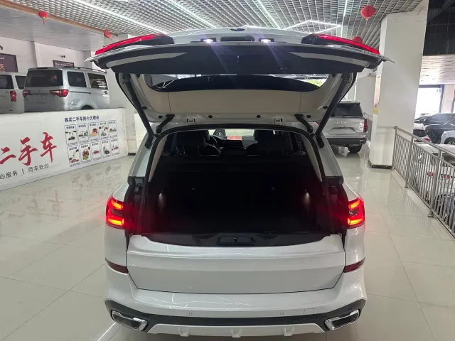 BMW X5 — Фото автомобиля 11