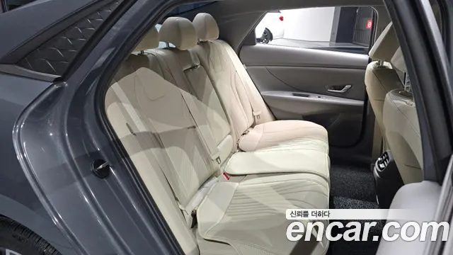 Hyundai Avante CN7 — Фото автомобиля 17