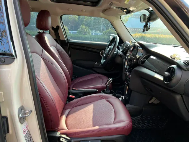 MINI Hatch — Фото автомобиля 13