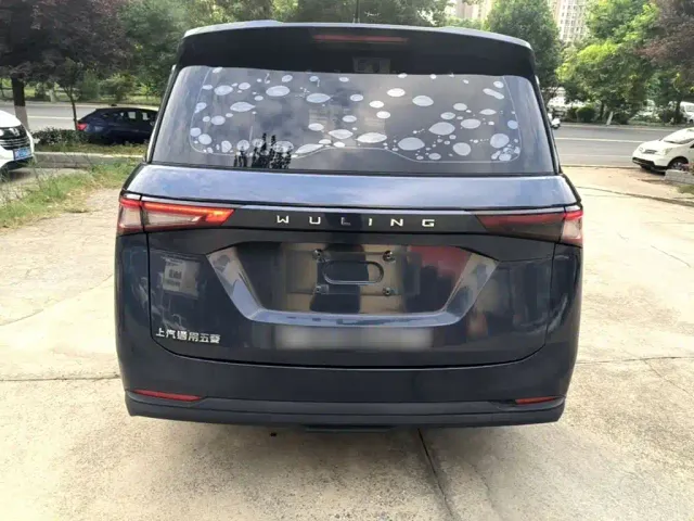 Wuling Jiachen — Фото автомобиля 5