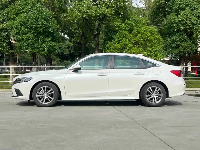 Honda Civic — Фото автомобиля 3
