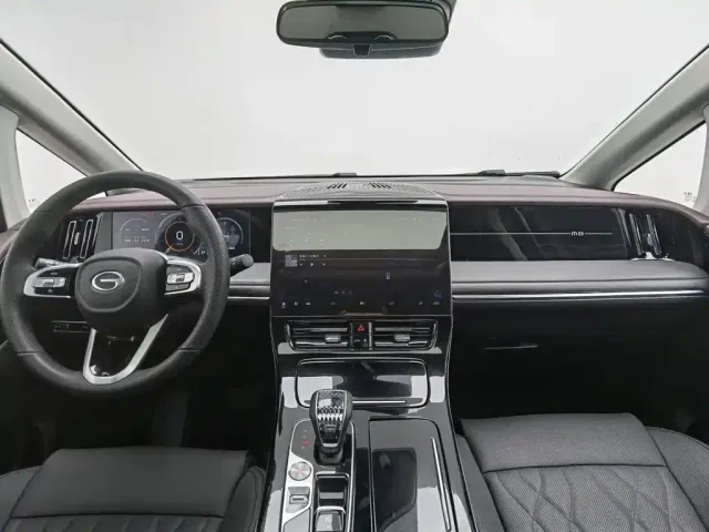 GAC Trumpchi M8 — Фото автомобиля 5