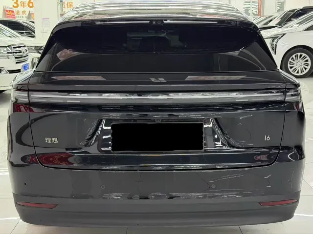 Li Auto i6 — Фото автомобиля 8