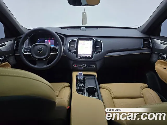 Volvo XC90 — Фото автомобиля 7