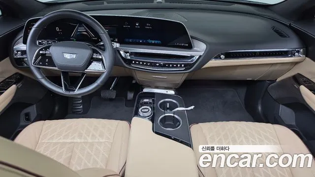 Cadillac Lyriq — Фото автомобиля 10