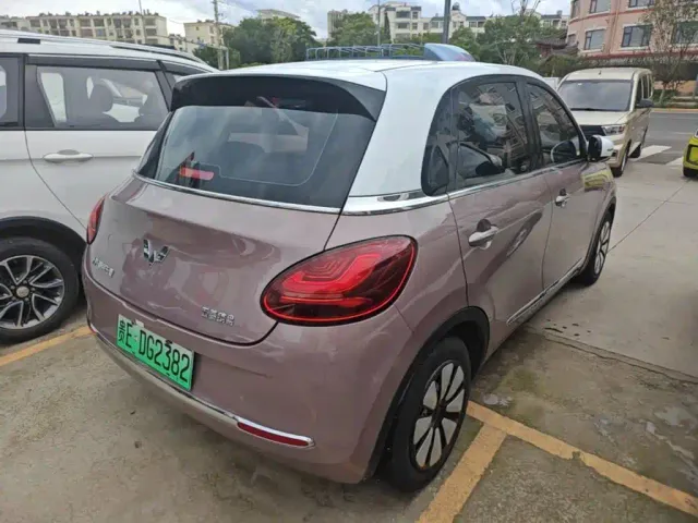 Wuling Bingo — Фото автомобиля 6