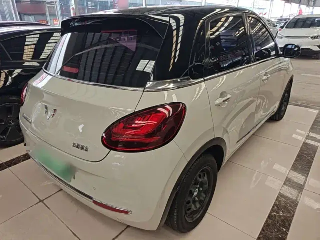 Wuling Bingo — Фото автомобиля 6