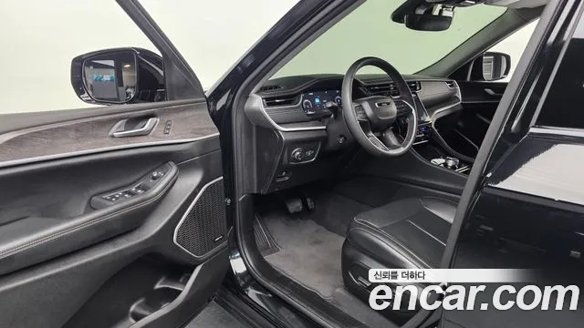 Jeep Cherokee Grand Cherokee(WL) 3.6 Limited — Фото автомобиля 10