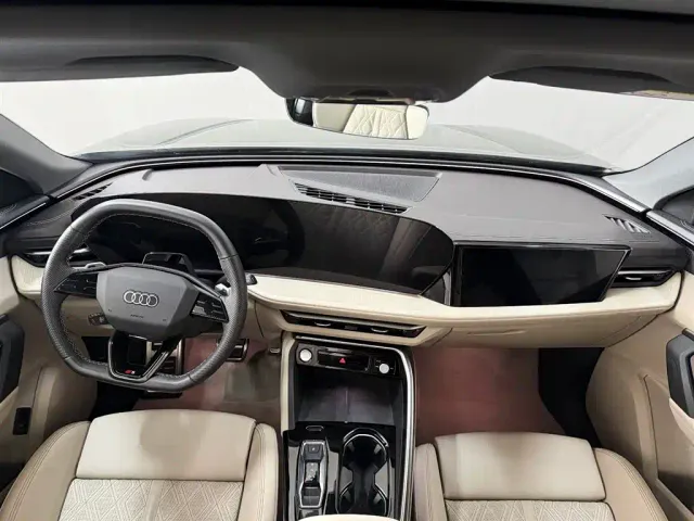 Audi Q5L — Фото автомобиля 10