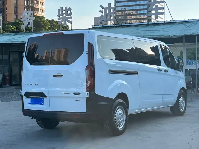 Ford Transit — Фото автомобиля 4