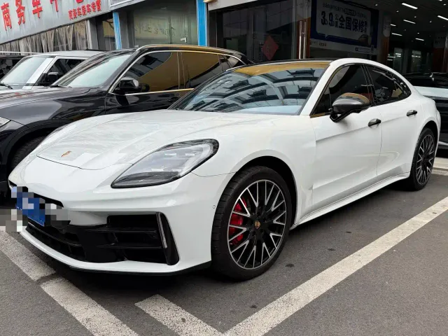 Porsche Panamera — Фото автомобиля 2