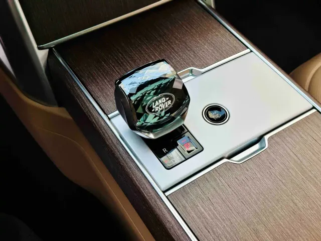 Land Rover Range Rover — Фото автомобиля 9