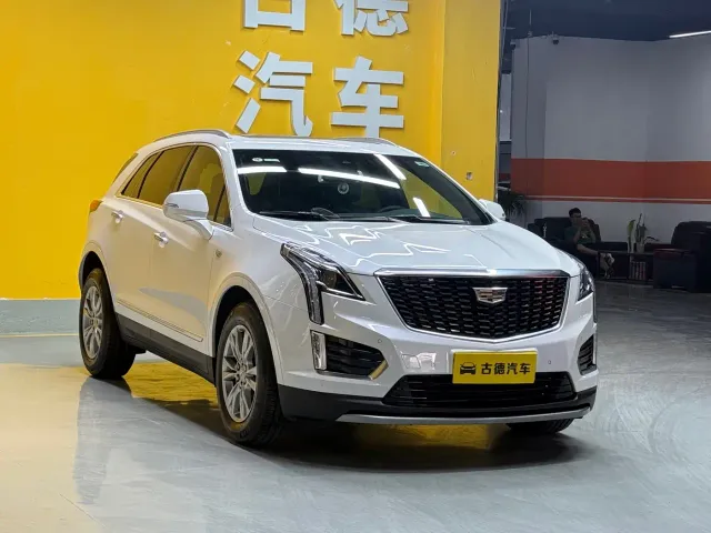 Cadillac XT5 — Фото автомобиля 3