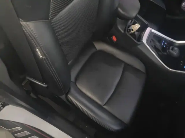 Toyota RAV4 — Фото автомобиля 24