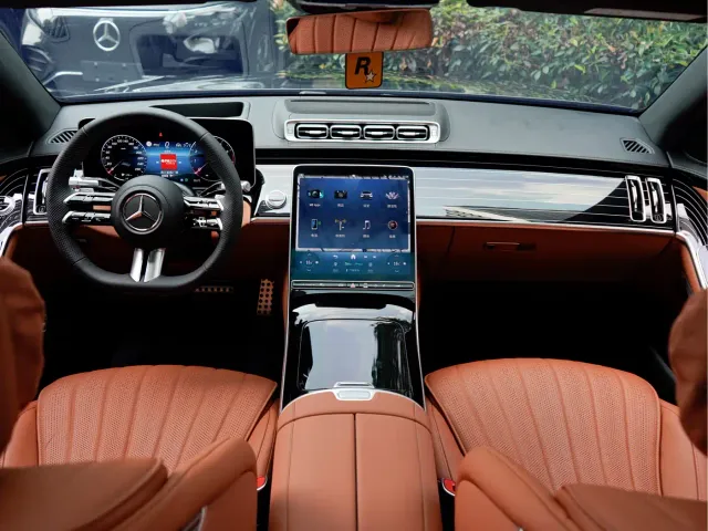 Mercedes-Benz S-Class — Фото автомобиля 14