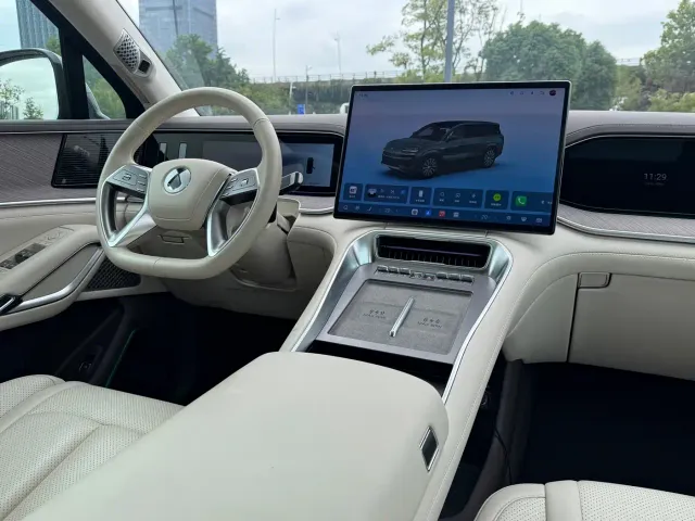 Denza N9 — Фото автомобиля 16