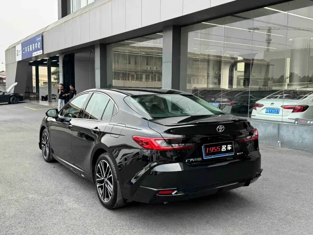 Toyota Camry — Фото автомобиля 7