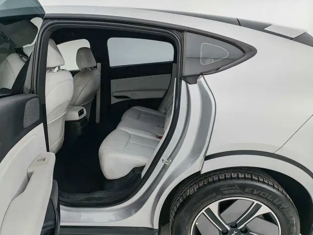 Xpeng G6 — Фото автомобиля 13