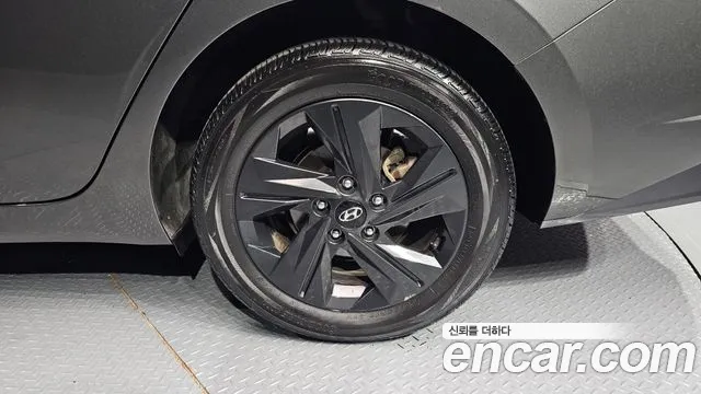 Hyundai Avante — Фото автомобиля 6