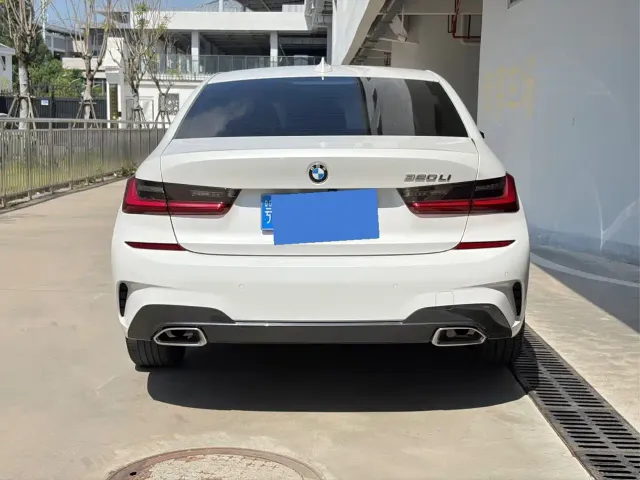 BMW 3 Series — Фото автомобиля 4