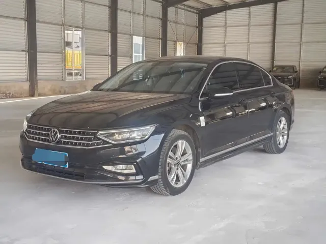 Фотография автомобиля — Volkswagen Magotan