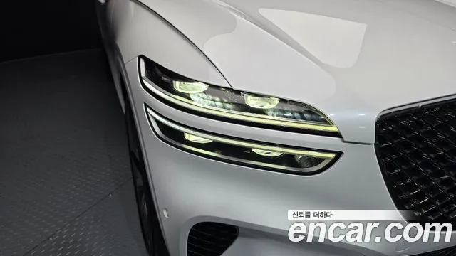 Genesis GV70 — Фото автомобиля 7