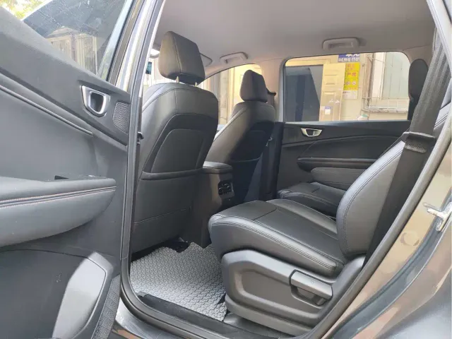 Wuling Jiachen — Фото автомобиля 6