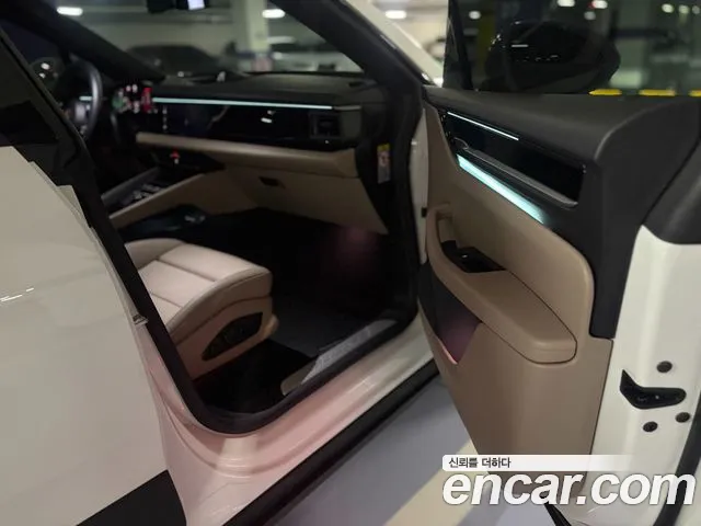 Porsche Macan — Фото автомобиля 12