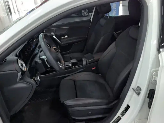Mercedes-Benz A-Class — Фото автомобиля 19