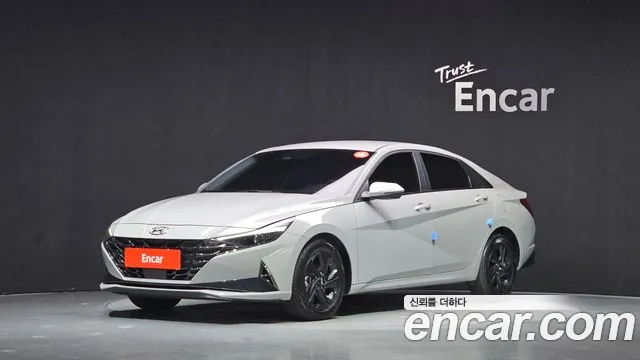 Фотография автомобиля — Hyundai Avante CN7