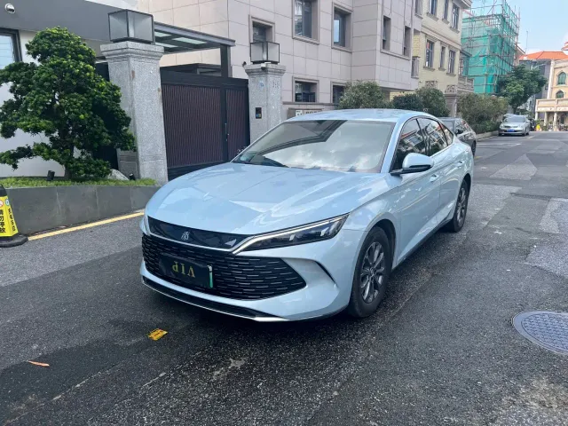 Фотография автомобиля — BYD Qin L