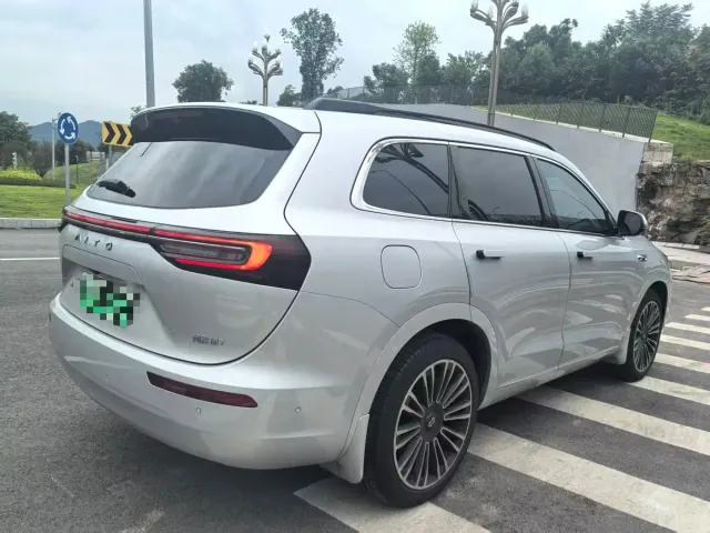 AITO Wenjie AITO M7 2024 1.5T Smart Drive 4WD Ultra 6-seater — Фото автомобиля 8