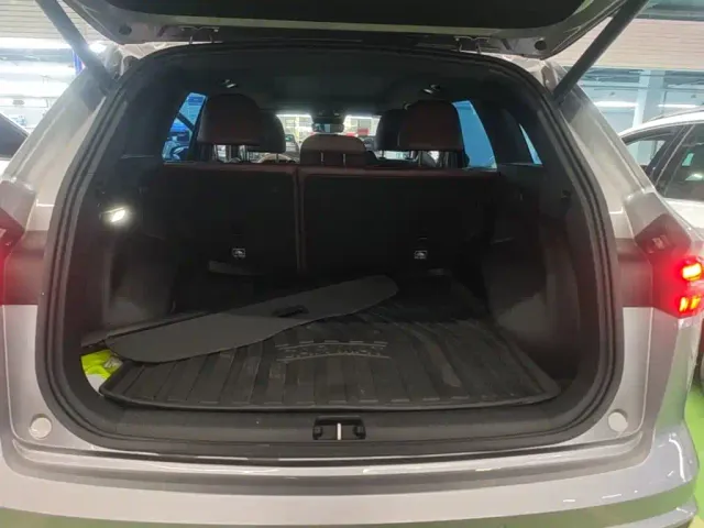 Geely Xingyue L — Фото автомобиля 18
