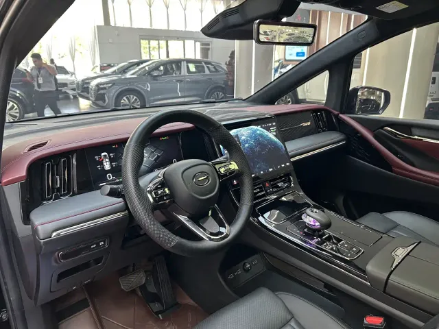 GAC Trumpchi M8 — Фото автомобиля 14