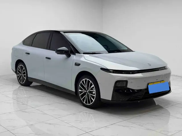 Leapmotor B01 — Фото автомобиля 3