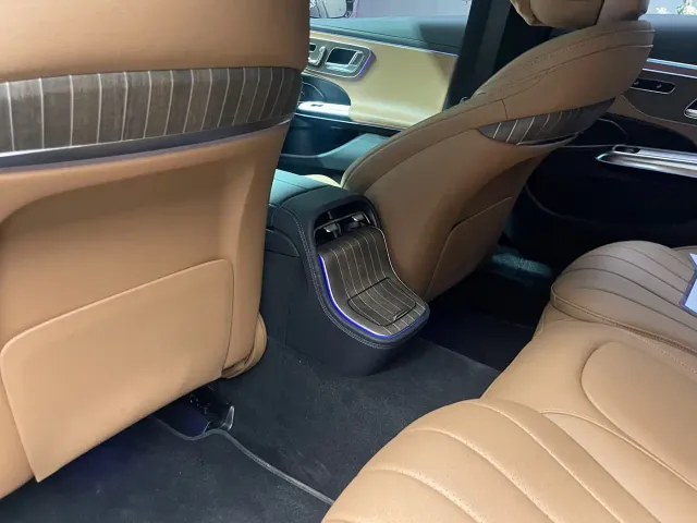 Mercedes-Benz E-Class — Фото автомобиля 10
