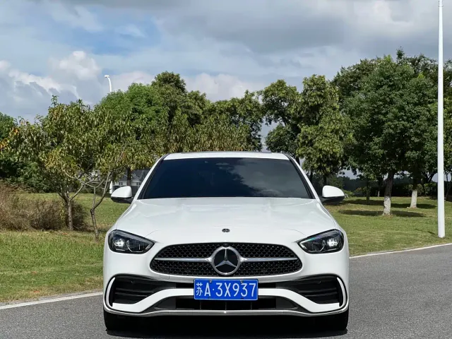 Mercedes-Benz C-Class — Фото автомобиля 2