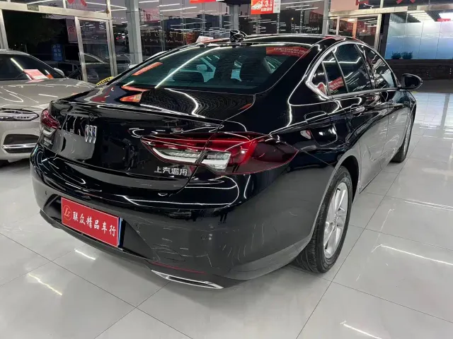 Buick Regal — Фото автомобиля 4