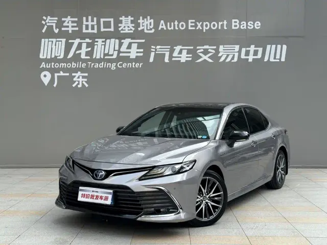 Фотография автомобиля — Toyota Camry