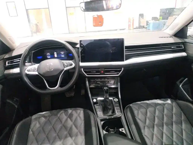 Volkswagen Sagitar — Фото автомобиля 9