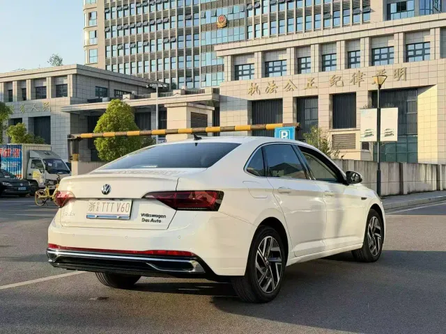Volkswagen Sagitar — Фото автомобиля 7