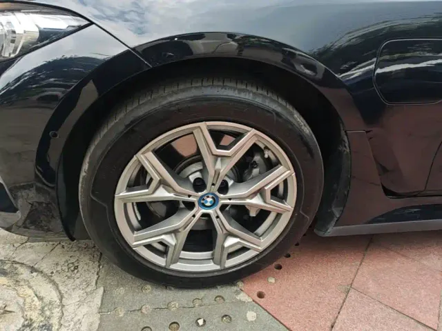 BMW i3 — Фото автомобиля 22