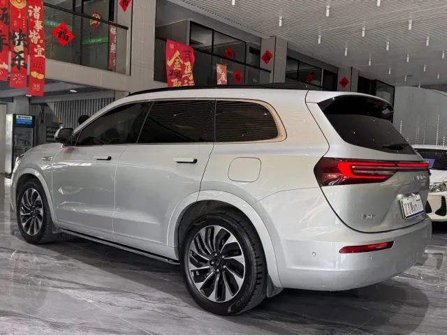 Aito M7 — Фото автомобиля 7