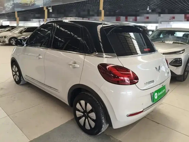 Wuling Bingo — Фото автомобиля 4