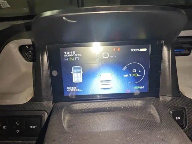 Wuling Hongguang Mini EV — Фото автомобиля 7